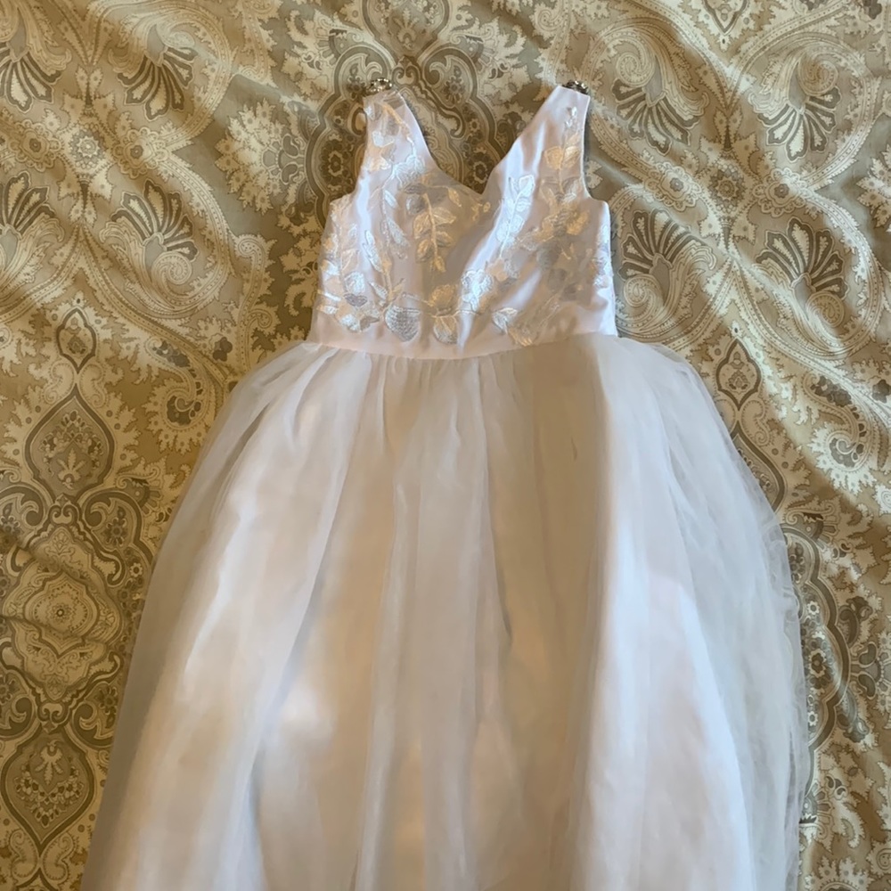 Flower girl, communion dress